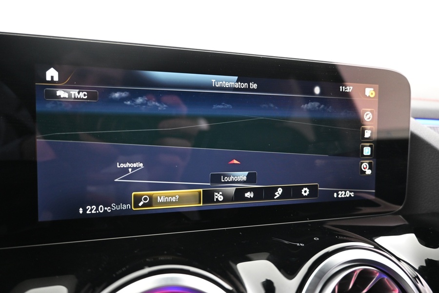 Mercedes-Benz EQA vaihtoauto