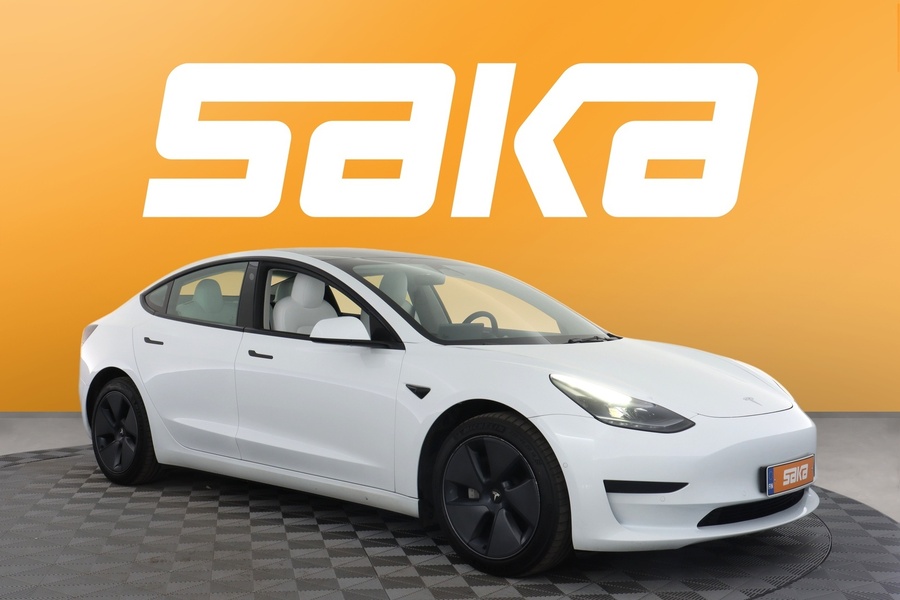 Tesla Model 3 vaihtoauto