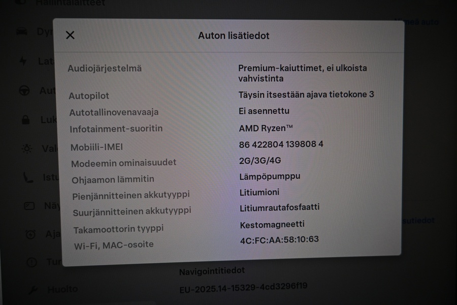 Tesla Model 3 vaihtoauto