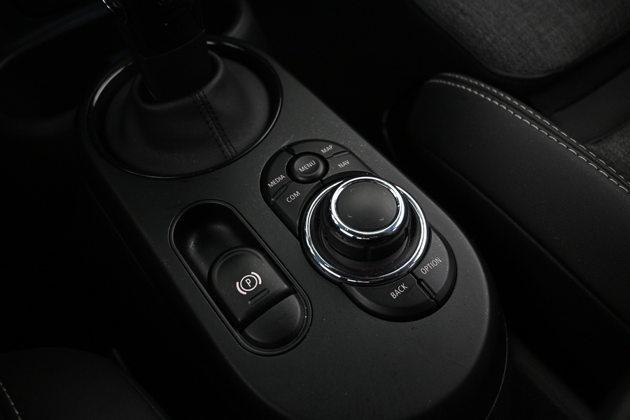 Mini Cooper vaihtoauto