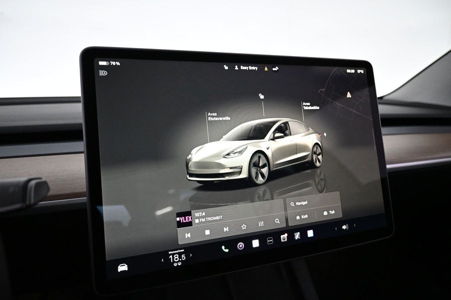 Tesla Model 3 vaihtoauto