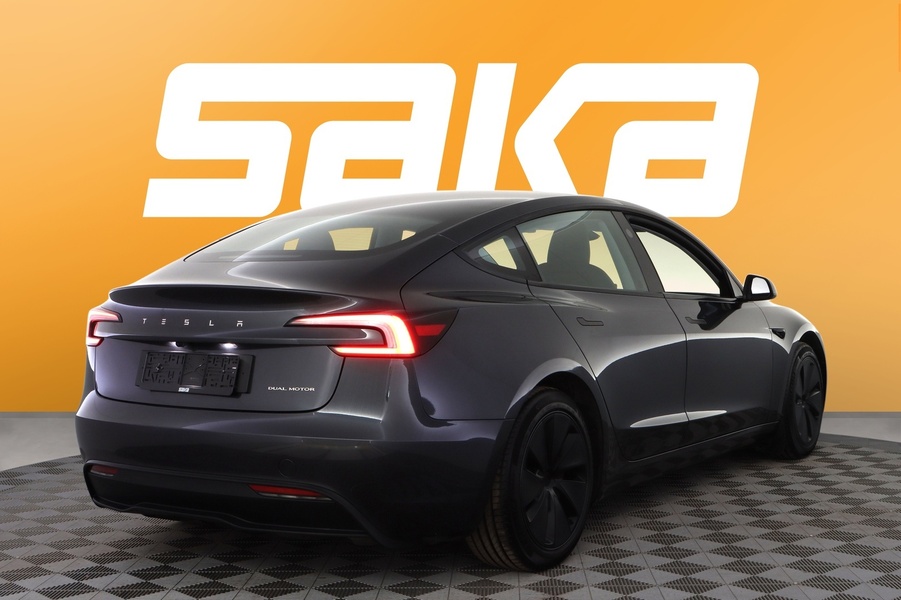 Tesla Model 3 vaihtoauto