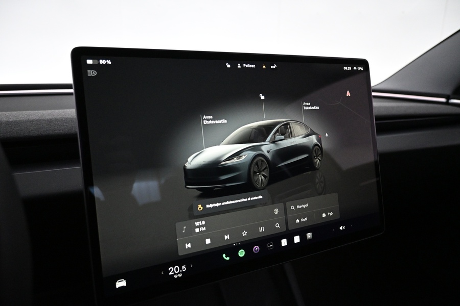 Tesla Model 3 vaihtoauto