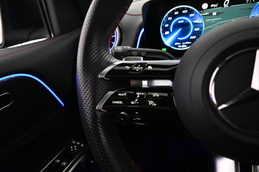 Mercedes-Benz EQB vaihtoauto