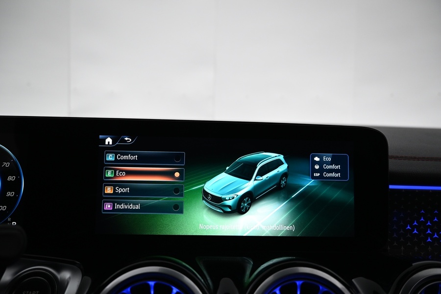 Mercedes-Benz EQB vaihtoauto