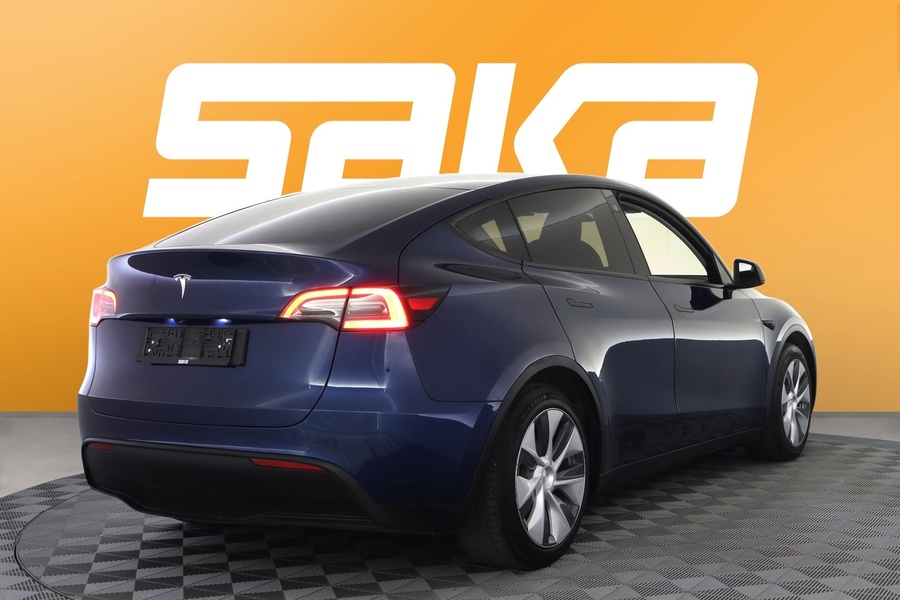 Tesla Model Y vaihtoauto