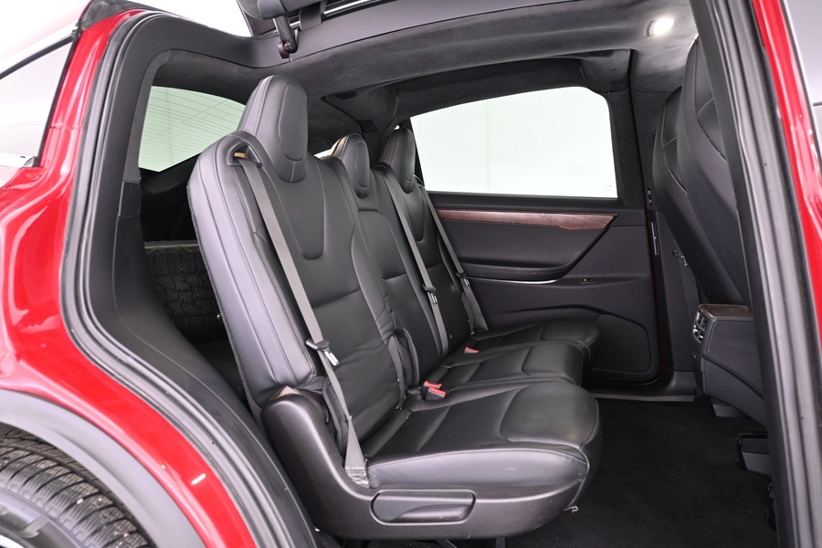 Tesla Model X vaihtoauto