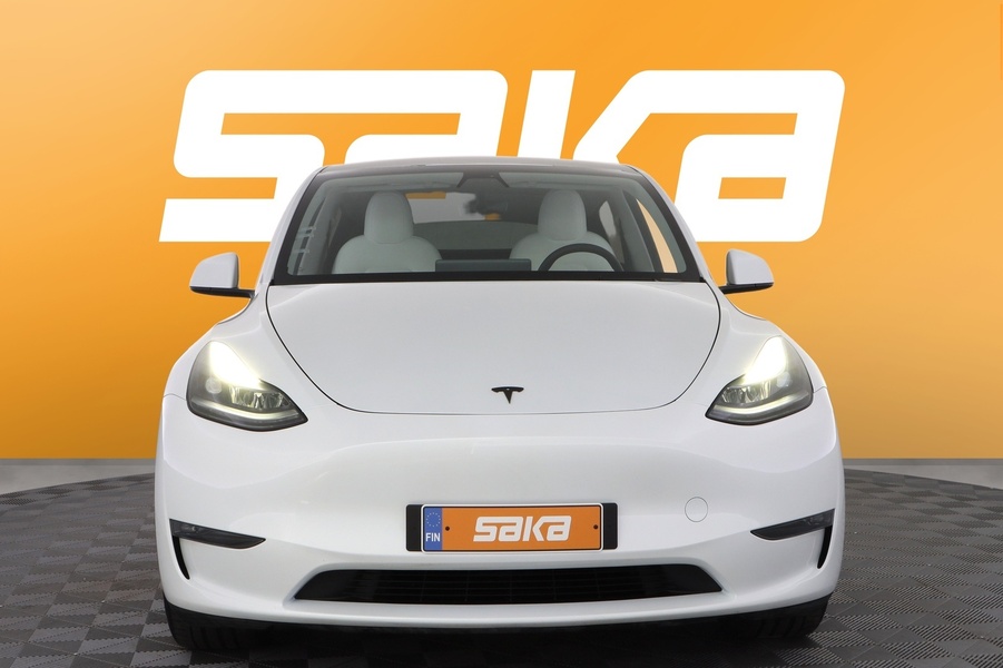 Tesla Model Y vaihtoauto
