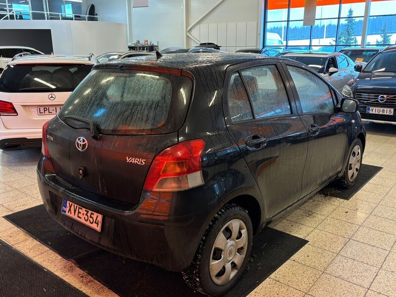 Toyota Yaris vaihtoauto
