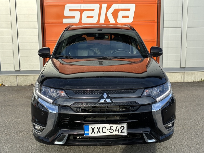 Mitsubishi Outlander PHEV vaihtoauto