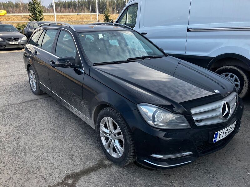 Mercedes-Benz C vaihtoauto