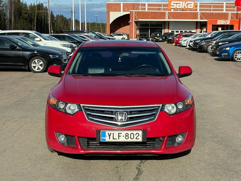 Honda Accord vaihtoauto