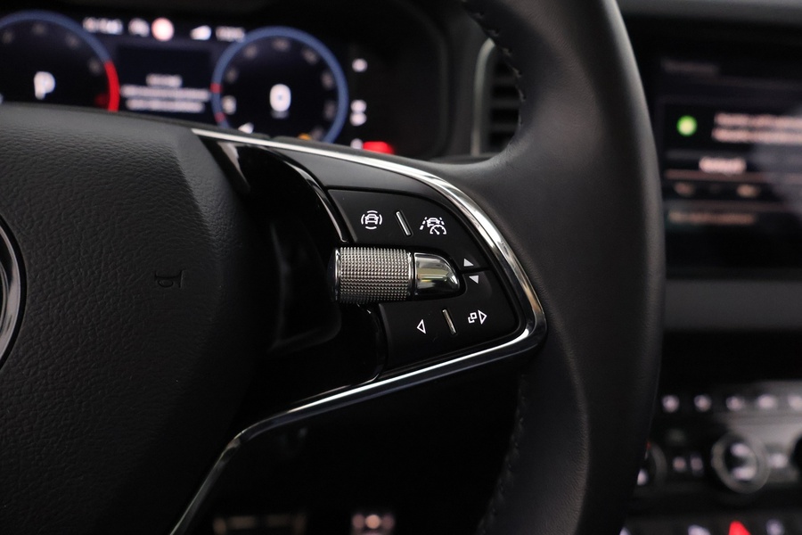 Skoda Karoq vaihtoauto