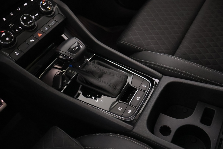 Skoda Karoq vaihtoauto