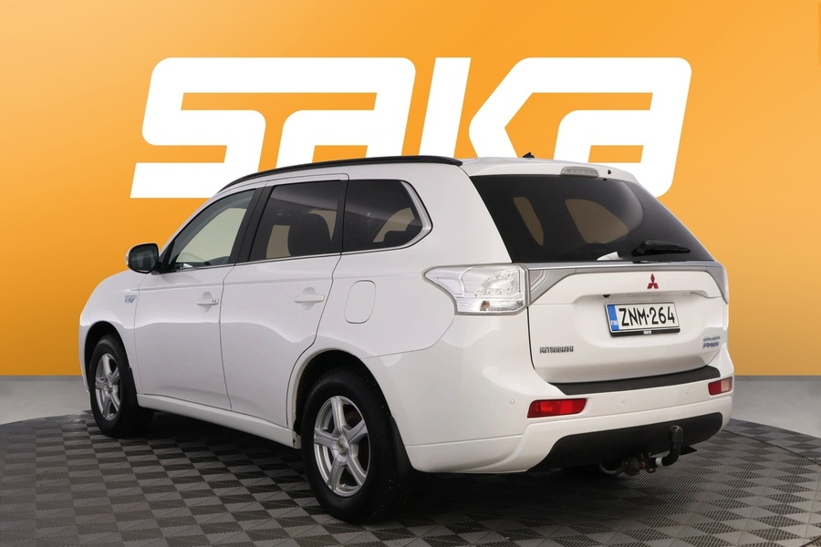 Mitsubishi Outlander PHEV vaihtoauto