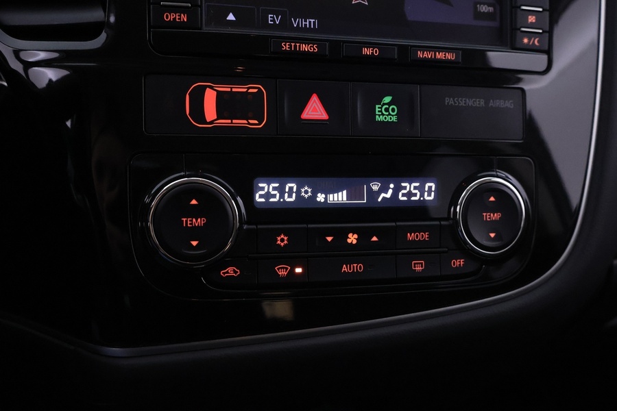 Mitsubishi Outlander PHEV vaihtoauto