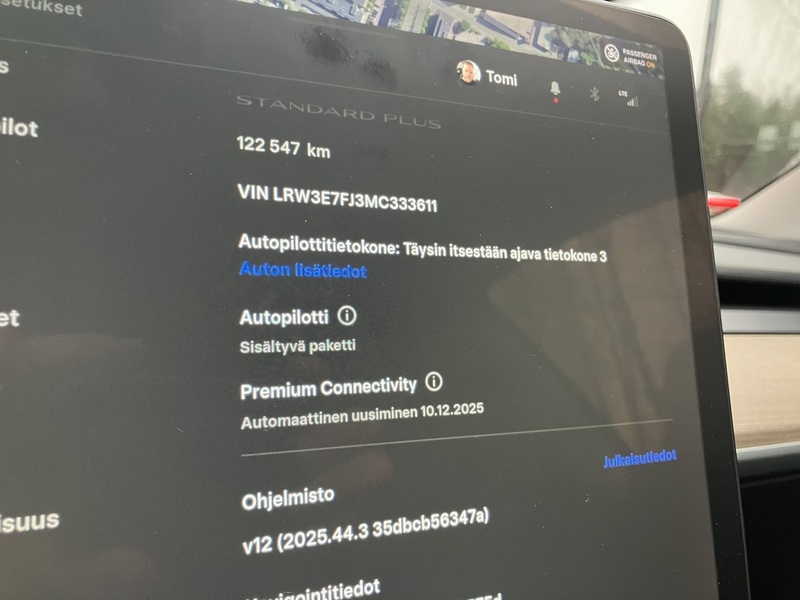 Tesla Model 3 vaihtoauto