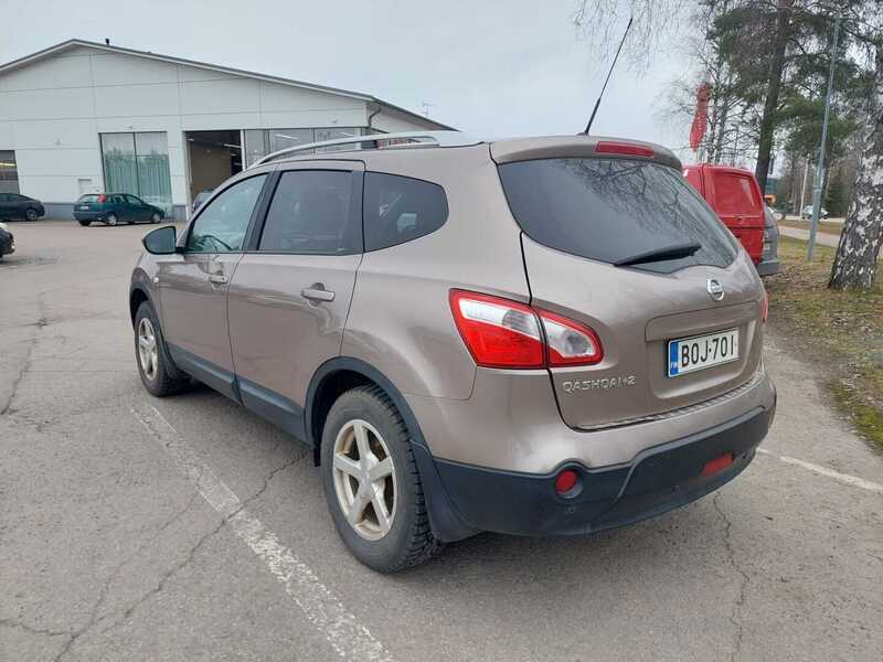 Nissan Qashqai+2 vaihtoauto