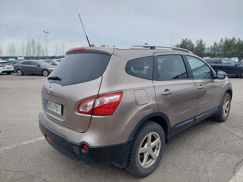 Nissan Qashqai+2 vaihtoauto
