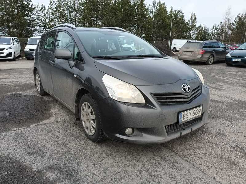 Toyota Verso vaihtoauto