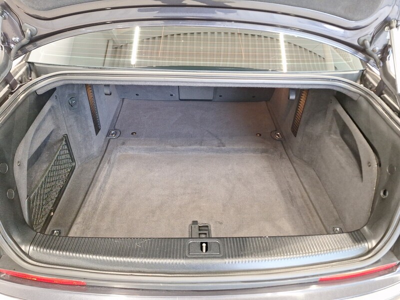Audi A8 vaihtoauto