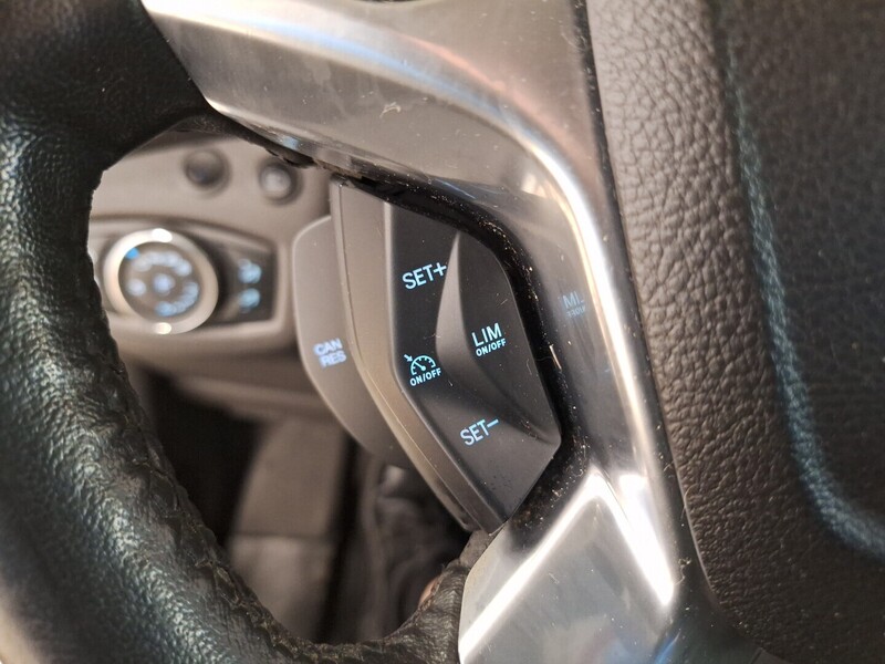 Ford Transit Connect vaihtoauto