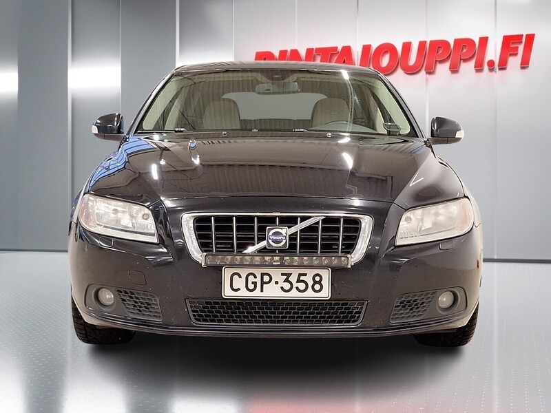 Volvo V70 vaihtoauto