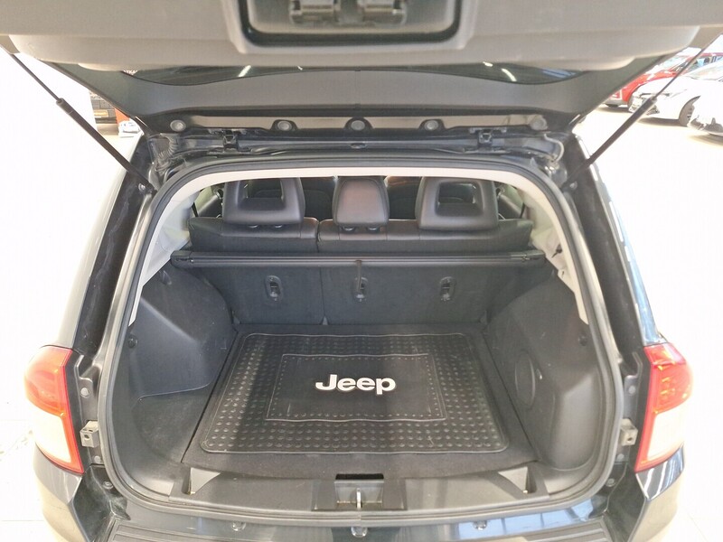 Jeep Compass vaihtoauto