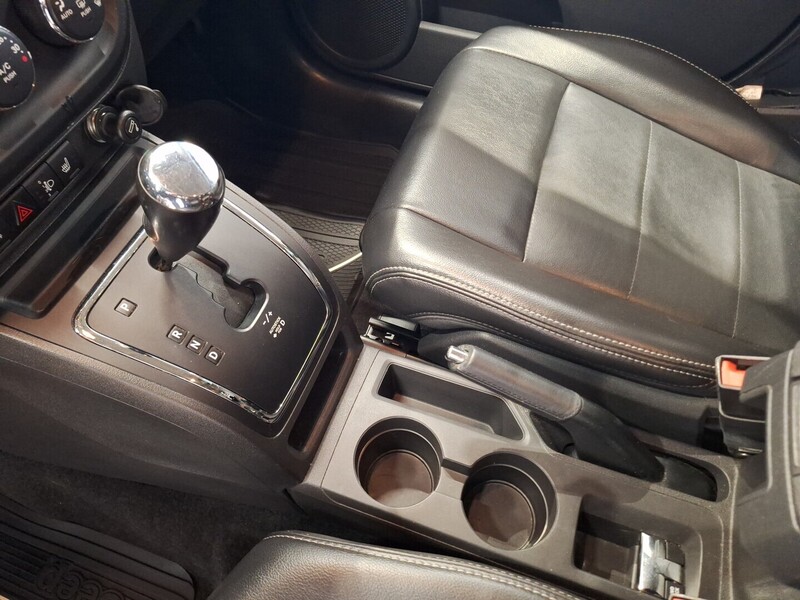 Jeep Compass vaihtoauto