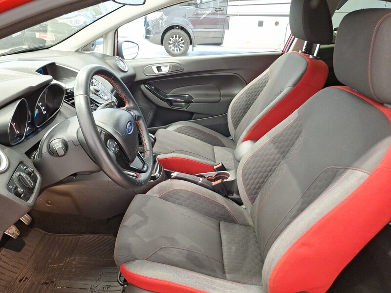 Ford Fiesta vaihtoauto