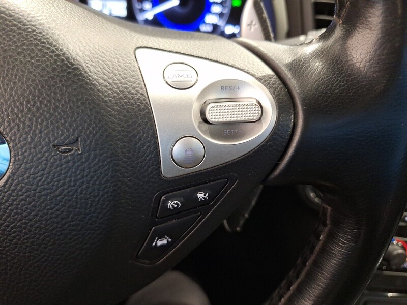 Infiniti FX30d vaihtoauto