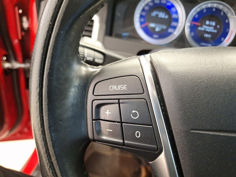 Volvo V70 vaihtoauto