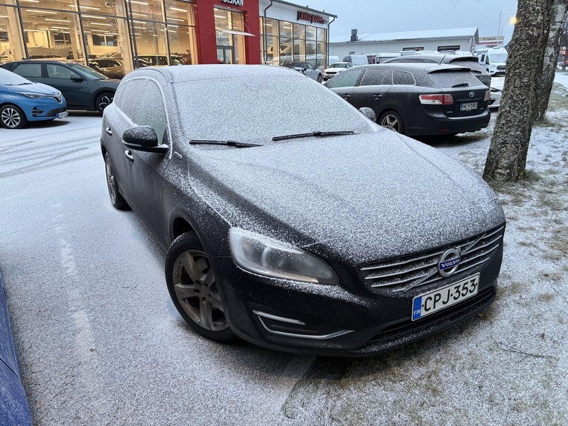 Volvo V60 vaihtoauto