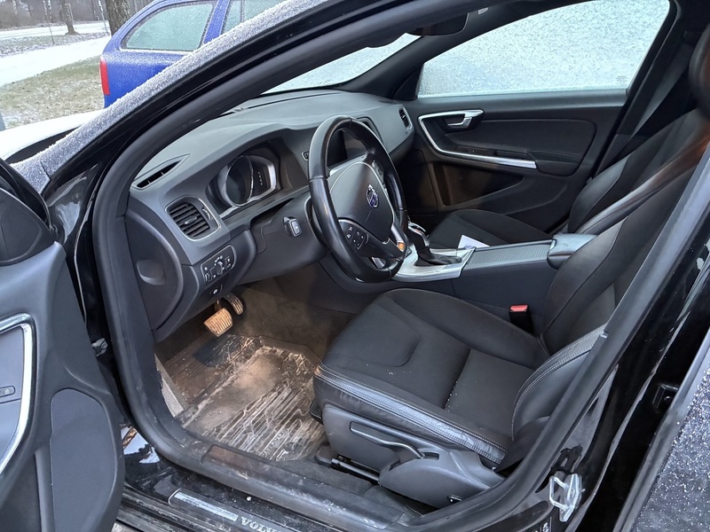 Volvo V60 vaihtoauto