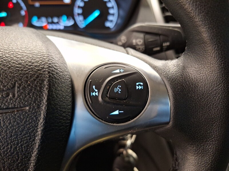 Ford Transit Connect vaihtoauto