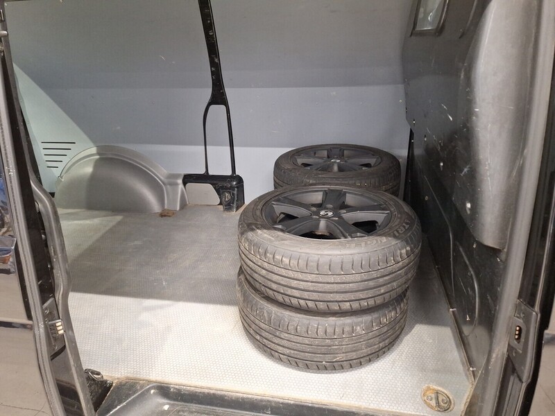 Volkswagen Transporter vaihtoauto