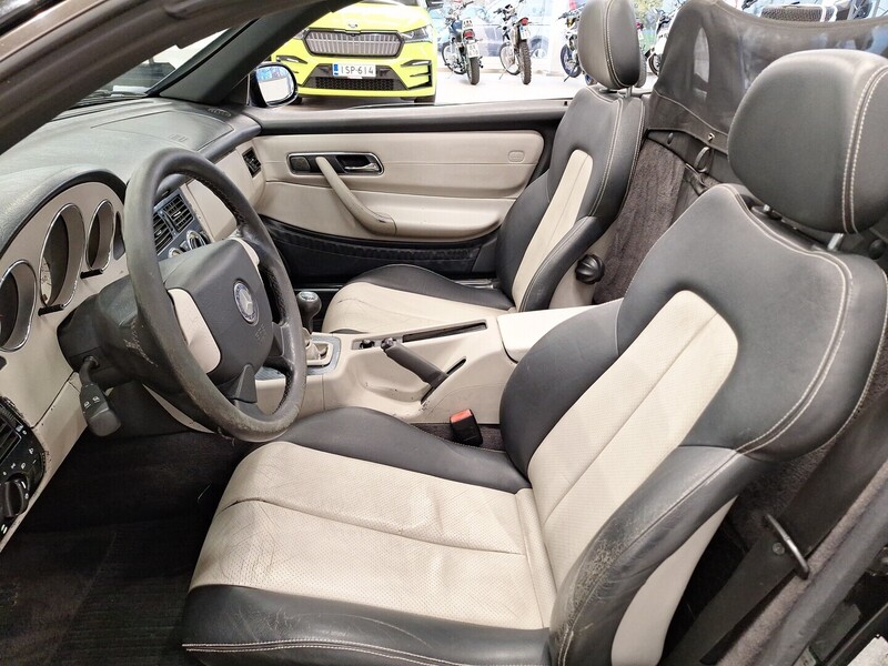 Mercedes-Benz SLK vaihtoauto