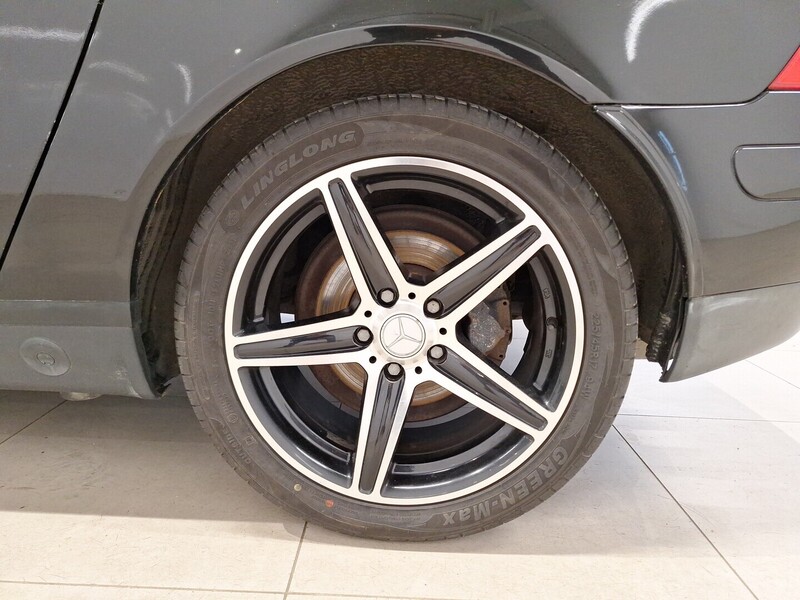 Mercedes-Benz SLK vaihtoauto