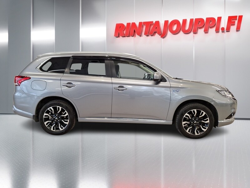 Mitsubishi Outlander PHEV vaihtoauto