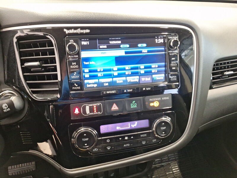 Mitsubishi Outlander PHEV vaihtoauto