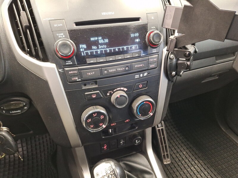 Isuzu D-Max vaihtoauto