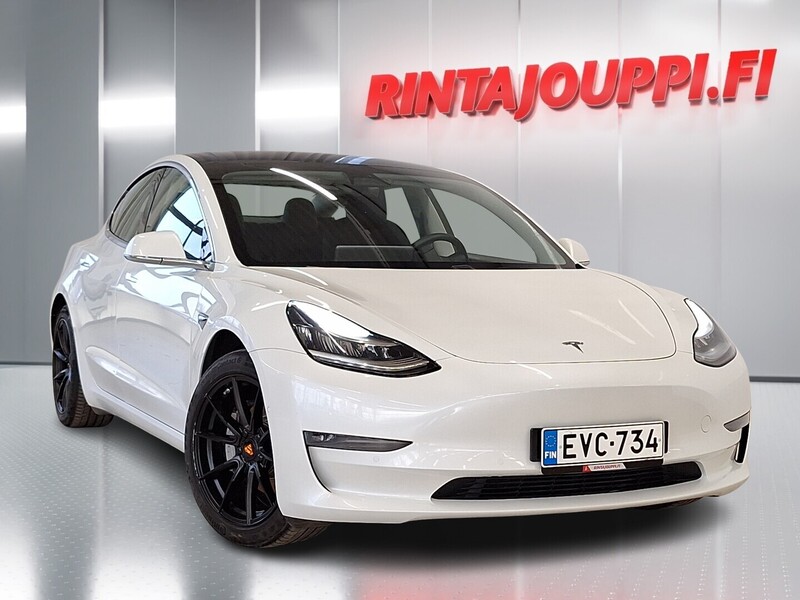 Tesla Model 3 vaihtoauto