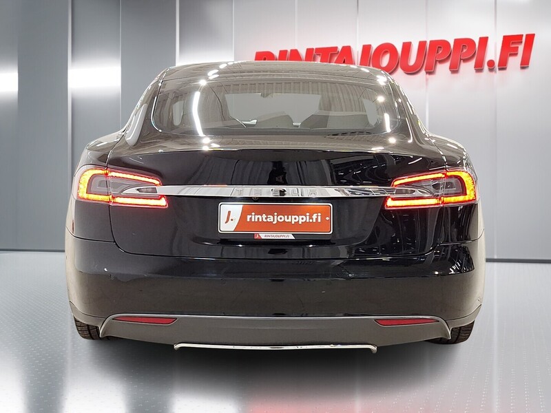 Tesla Model S vaihtoauto