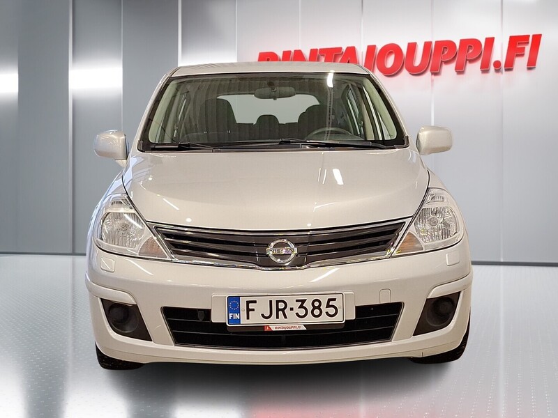 Nissan Tiida vaihtoauto