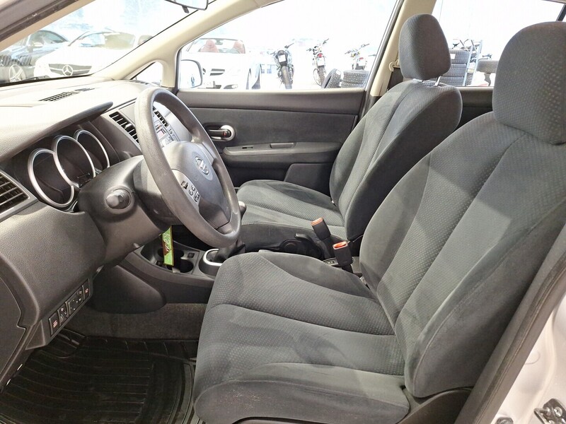 Nissan Tiida vaihtoauto