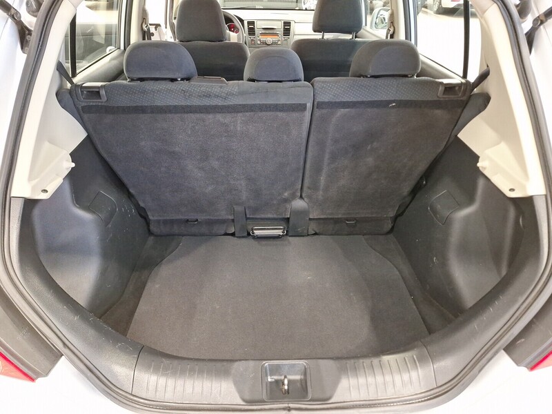 Nissan Tiida vaihtoauto