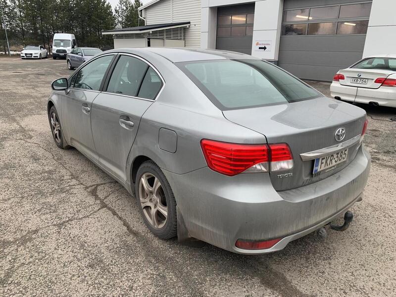 Toyota Avensis vaihtoauto