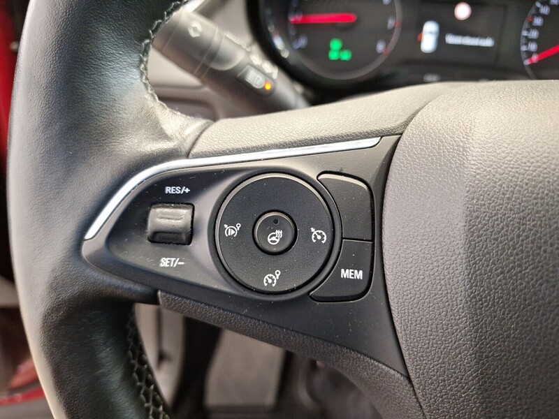 Opel Grandland X vaihtoauto