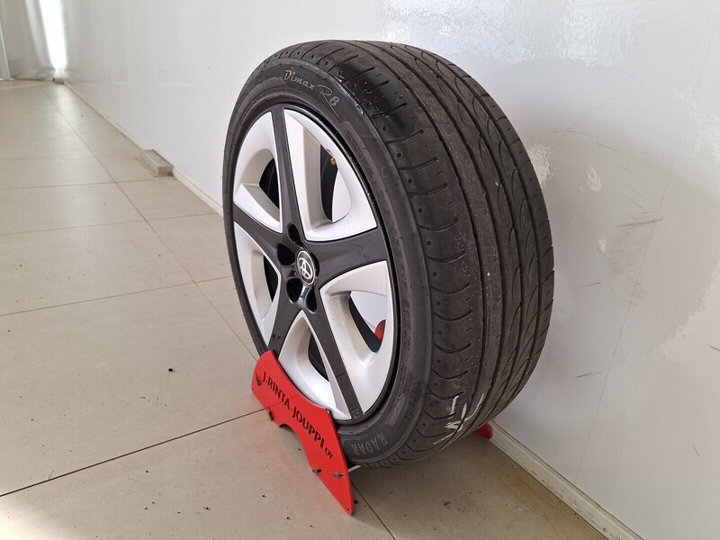 Toyota Prius vaihtoauto