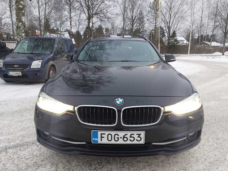 BMW 330 vaihtoauto